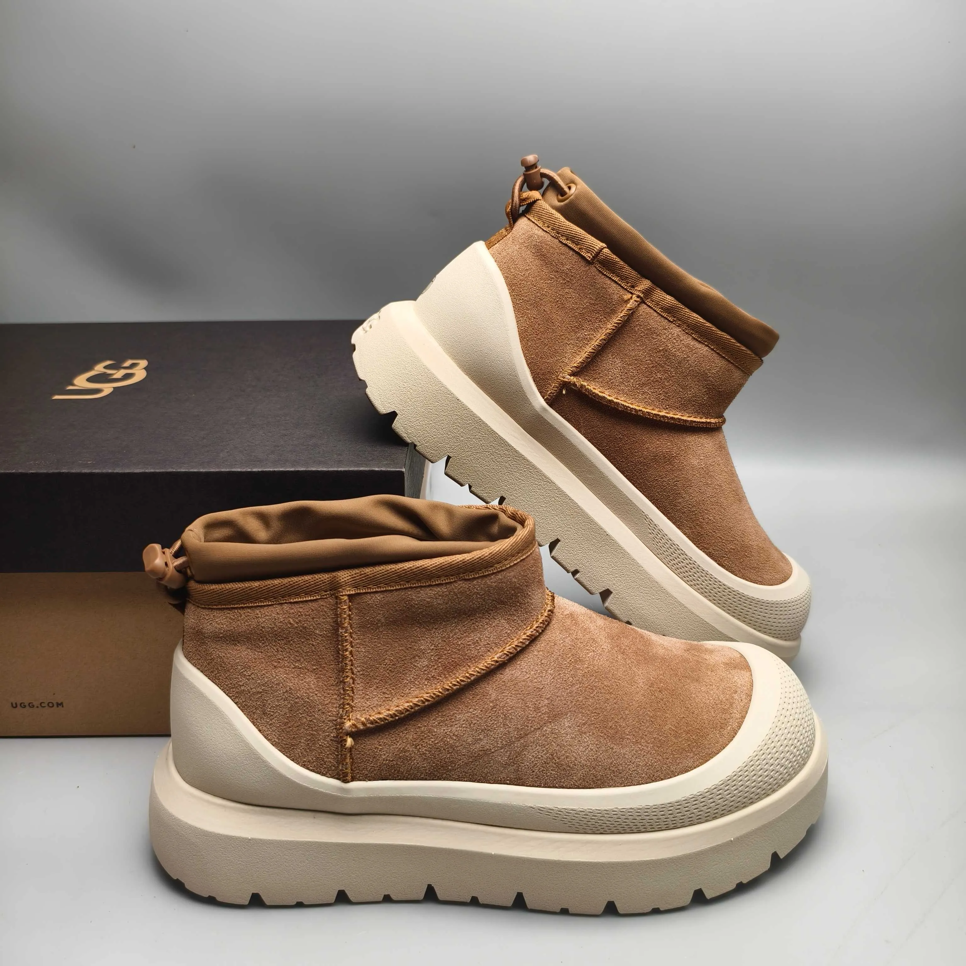 💰Women’s shoes 280 Men’s shoes 300 UGG sheepskin all-in-one snow boots 4196 Classic waterproof rubber sole couple’s shoes Color: white bottom, yellow bottom, blue bottom, black Matching code: 35-45